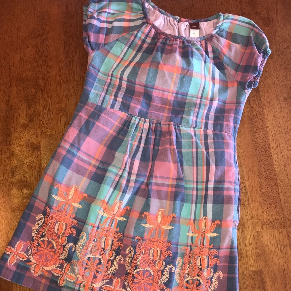 Tea Collection Girls Dress Sz 7 Embroidered
